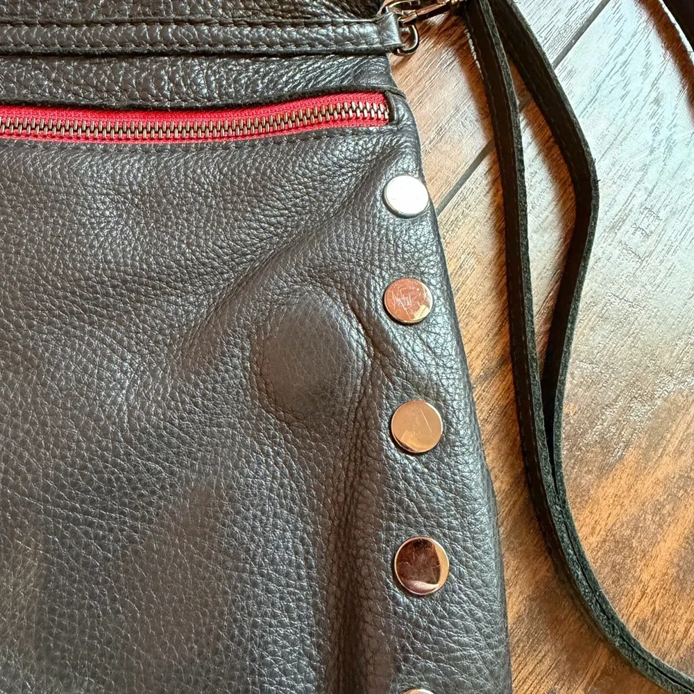 Hammitt Los Angeles VIP Large Crossbody Black Gunmetal Grommets Red Zipper - Picture 4 of 16